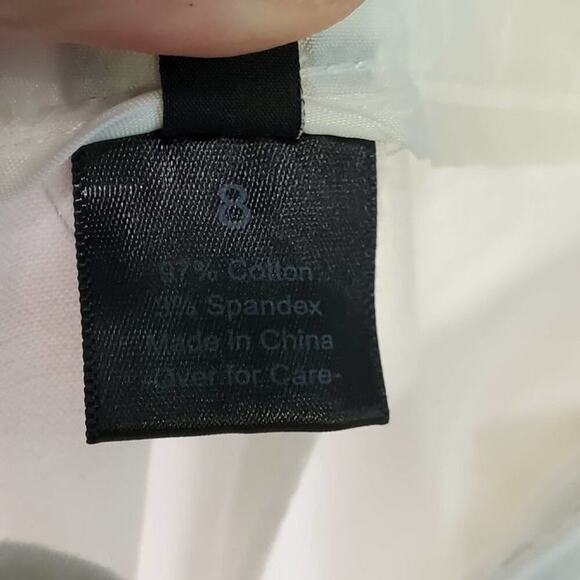 The limited SAILOR white button detail rolled shorts SIZE 8 NEW - Picture 6 of 7